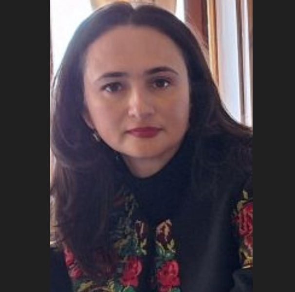 Agresorul unui medic din Fetești, condamnat la închisoare cu executare după trei ani de proces Un bărbat a fost condamnat de Judecătoria Fetești la doi ani și cinci luni de închisoare cu executare pentru agresarea unui medic în incinta Spitalului Municipal Fetești