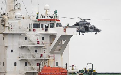 Franța interceptază o navă petrolieră suspectată că transporta petrol rusesc în Marea Mediterană Marina franceză a interceptat și abordat, în această dimineață, o navă petrolieră în Marea Mediterană, suspectată că face parte din așa-numita „flotă din umbră” a Rusiei