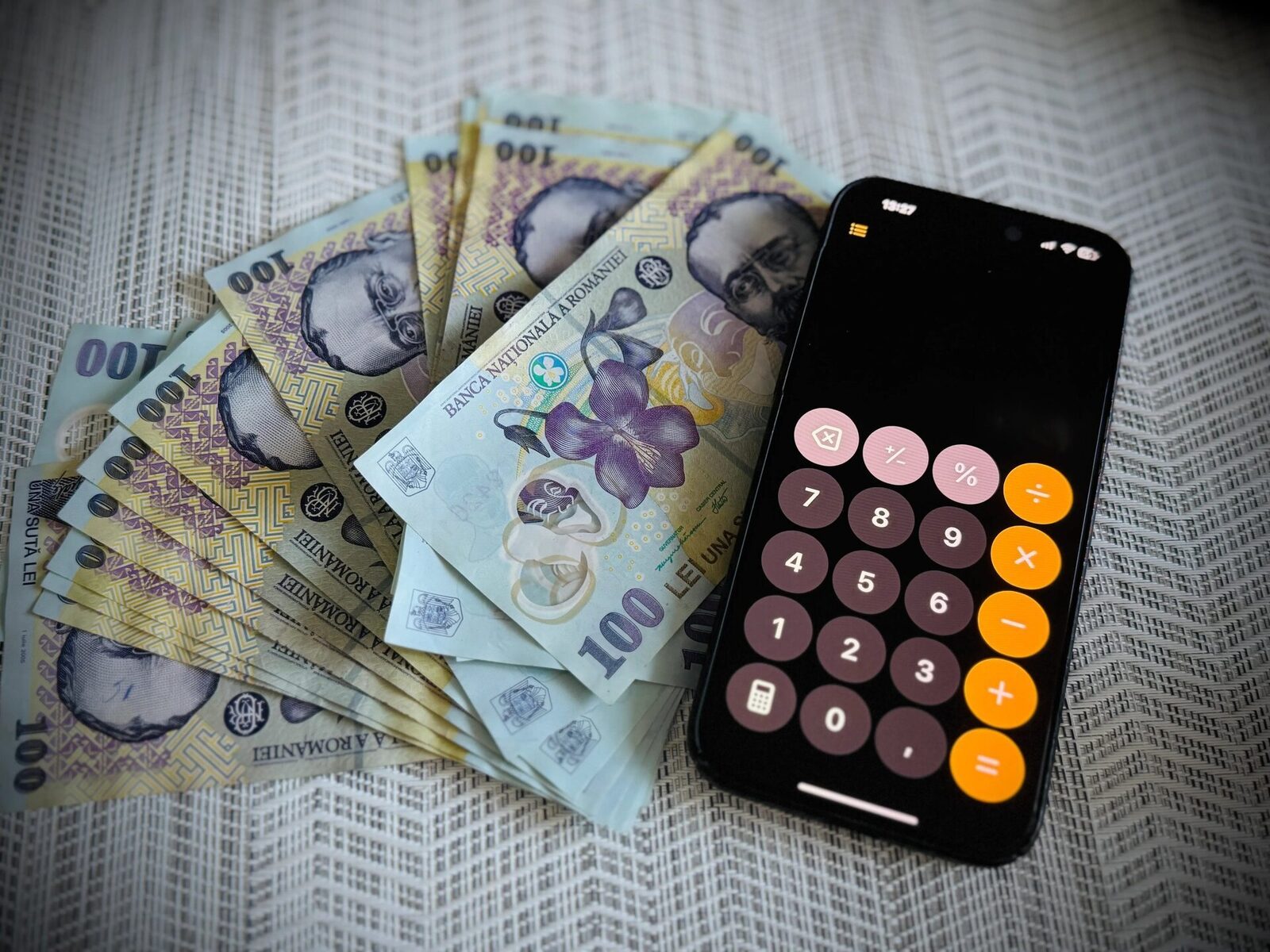 Fondul de Garantare, Nou Program pentru Credite IMM: Acces Mai Rapid la Finanțare Fondul Național de Garantare a Creditelor pentru Întreprinderile Mici și Mijlocii (FNGCIMM) a lansat un nou produs de garantare, denumit INSTANT IMM, destinat facilitării accesului antreprenorilor români la creditele bancare