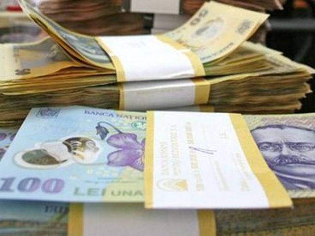 Băncile: Profit dublu în 4 ani, record de câștig în 2025