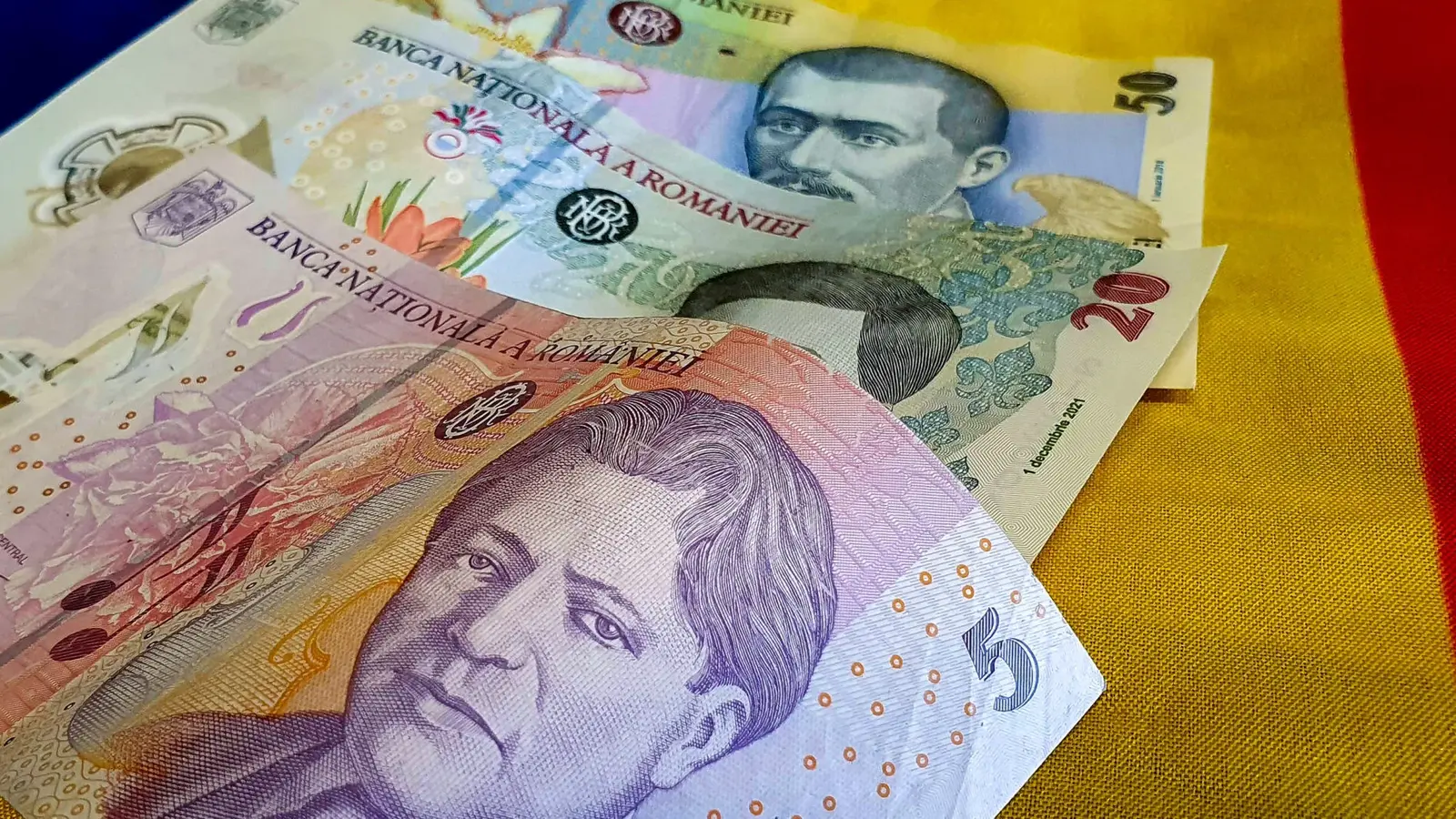 Reacții critice la legea pensiilor magistraților: consilierul BNR avertizează asupra problemelor nerezolvate București – Legea pensiilor magistraților recent promulgată nu face decât să amelioreze parțial o problemă mult mai vastă, potrivit economistului Eugen Rădulescu, consilier al guvernatorului Băncii Naționale a României