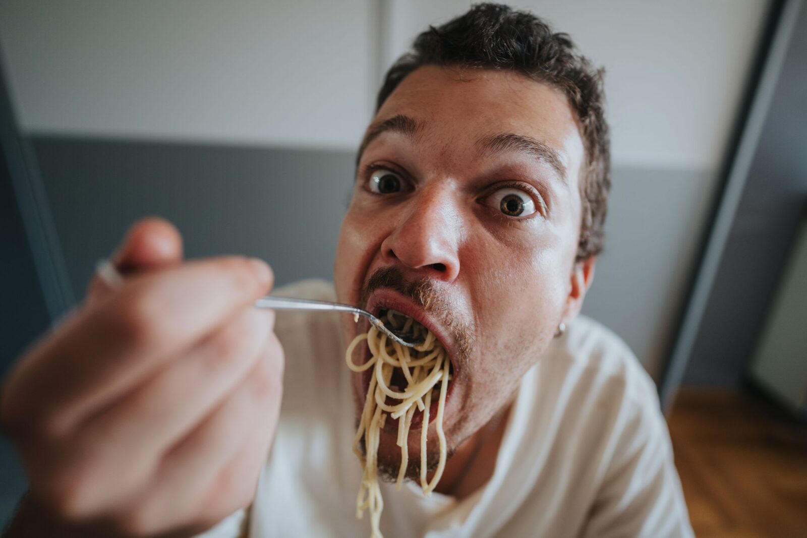 Bărbații, mai multe calorii decât femeile? Mit sau realitate? Bărbații au nevoie, în general, de mai multe calorii decât femeile