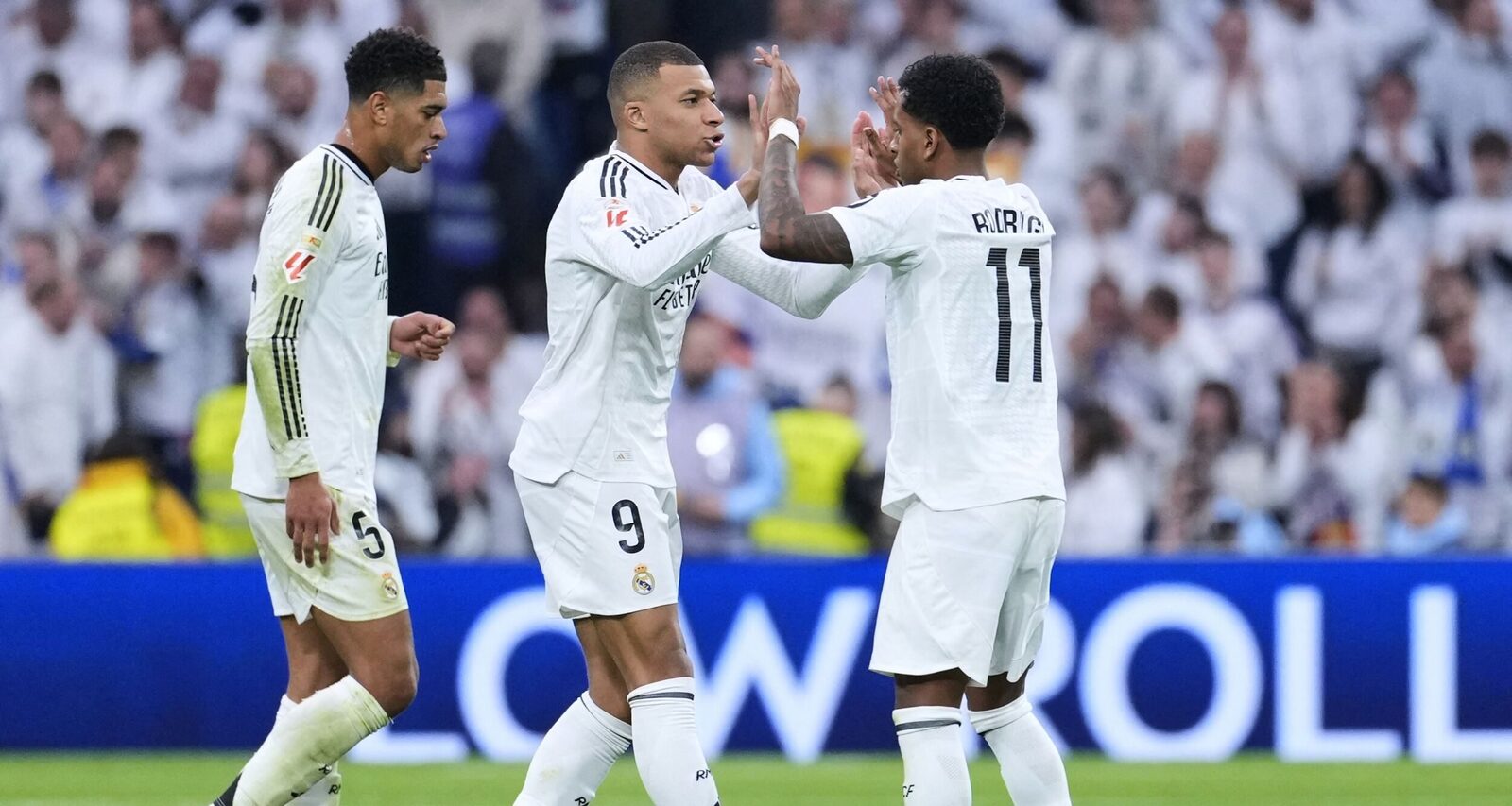 Rodrygo, vedeta lui Real Madrid, victima unei accidentări grave: va lipsi o perioadă îndelungată Atacantul brazilian Rodrygo, de la Real Madrid, va fi indisponibil pentru o perioadă lungă de timp, după ce a suferit o ruptură de ligament încrucișat anterior, în timpul meciului cu Getafe