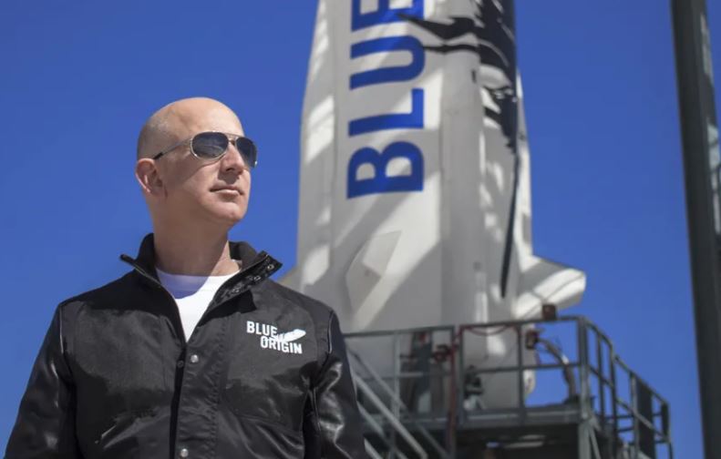Blue Origin vrea să mute centrele de date în spațiu, pentru a reduce presiunea pe resursele Pământului Compania deținută de Jeff Bezos, Blue Origin, a anunțat un proiect ambițios, denumit „Project Sunrise”, care vizează transferul centrelor de date în spațiul cosmic