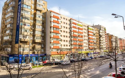 Pergolele retractabile, motiv de dispută între vecini: Ce spune legea Problemele legate de modificările aduse locuințelor din blocurile de apartamente ajung, frecvent, în atenția justiției