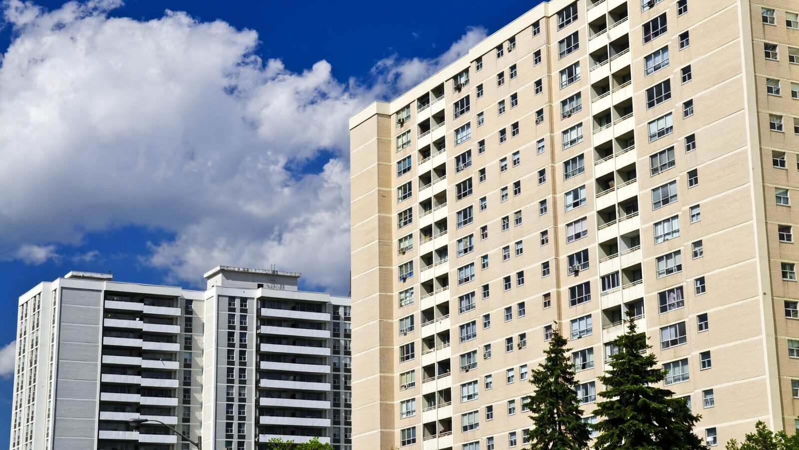 Sectorul 2 revizuiește taxa de reabilitare termică pentru a reduce impactul financiar asupra proprietarilor Primăria Sectorului 2 a inițiat procedura de transparență decizională pentru modificarea unei hotărâri anterioare privind taxa de reabilitare termică