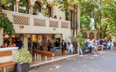Bob Coffee Lab, singura cafenea din România în topul mondial Cafeneaua de specialitate Bob Coffee Lab, cu nouă locații în București, a fost inclusă în prestigiosul clasament „The World’s 100 Best Coffee Shops”, ocupând locul 55