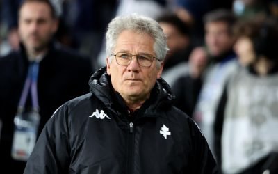 Bölöni despre Coman: De la speranțe europene la uitarea din Qatar Fostul selecționer al României, László Bölöni, a exprimat regretul față de parcursul lui Florinel Coman, fotbalistul care a surprins odată prin talentul său, dar care acum se confruntă cu o perioadă dificilă în Qatar