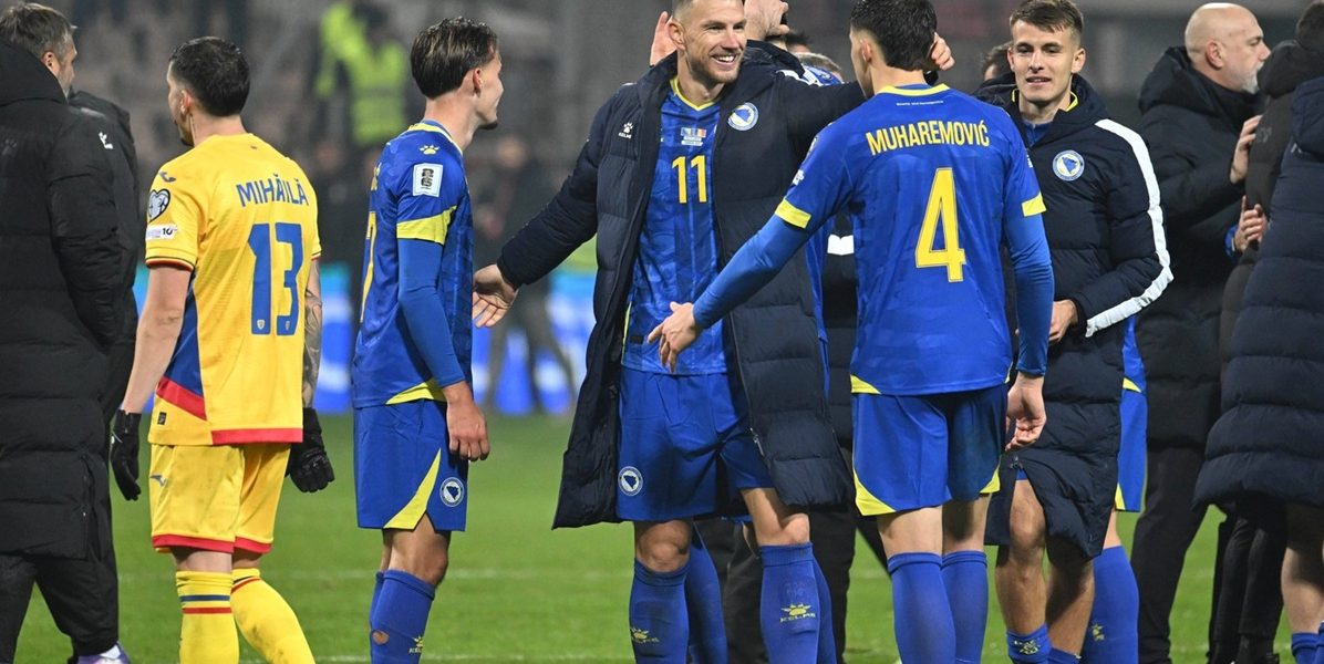 Bosnia, penalizată de FIFA, în finala barajului cu Italia Echipa națională a Bosniei și Herțegovinei va juca finala barajului pentru calificarea la Cupa Mondială împotriva Italiei cu un stadion parțial gol
