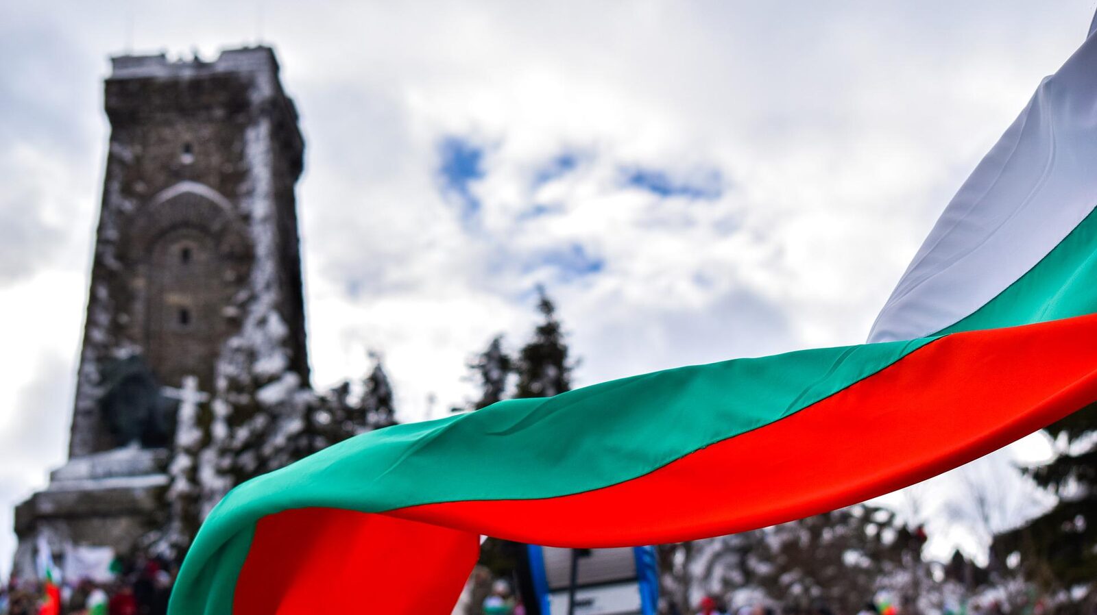 Bulgaria și Ucraina aprofundează cooperarea în domeniul educației, cu accent pe limba ucraineană și manuale de istorie Sofia și Kievul au convenit să consolideze cooperarea în domeniul educației, un acord care vizează inclusiv revizuirea manualelor de istorie și posibilitatea predării limbii ucrainene în școlile din Bulgaria