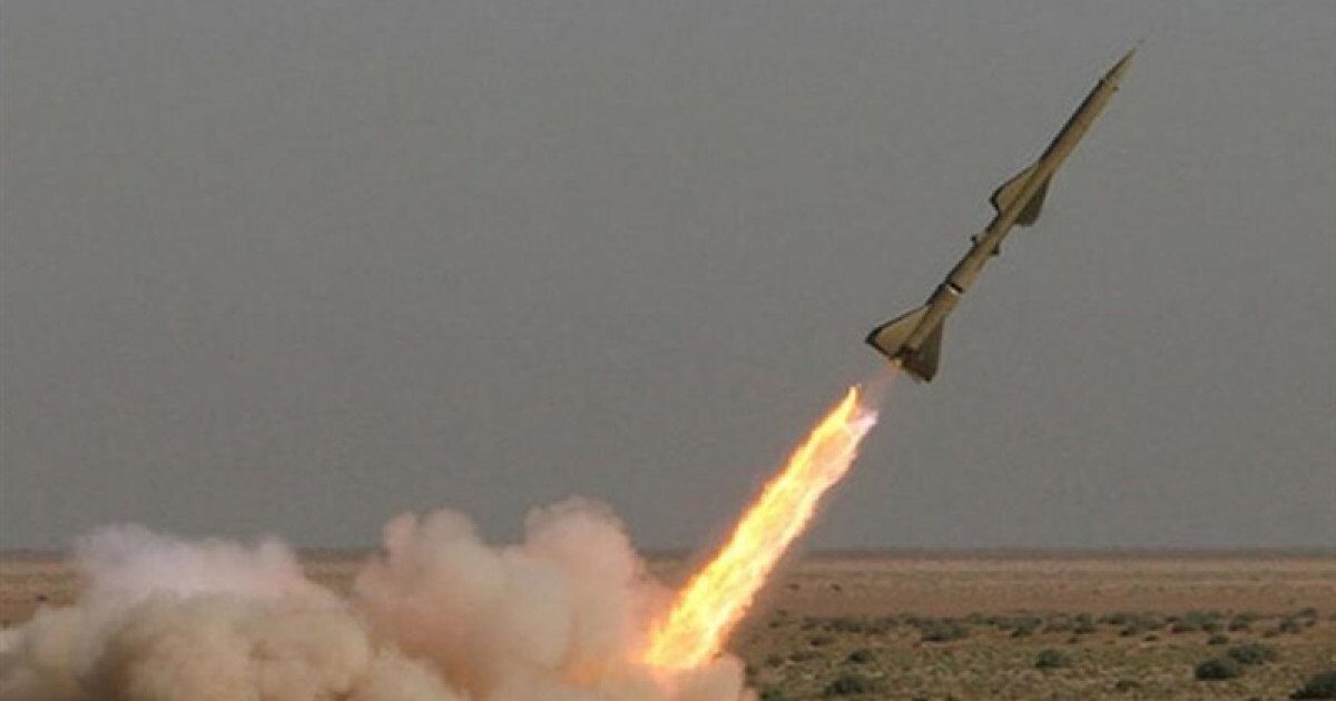 Rachete iraniene, trase spre Cipru: tensiuni crescute în regiune Londra a anunțat că două rachete lansate de Iran au fost direcționate spre Cipru, unde se află baze militare britanice