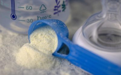 Anchetă în Franța privind laptele praf pentru sugari, produse retrase inclusiv din România Procurorii din Paris au lansat o investigație penală care vizează cinci companii producătoare de formule de lapte praf pentru sugari