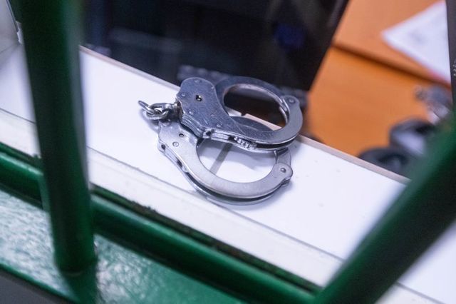 Anchete în domeniul deșeurilor: Șase persoane arestate preventiv, prejudiciu de peste 47 de milioane de euro Procurorii Parchetului de pe lângă Tribunalul București au anunțat, vineri, că au pus sub acuzare 14 persoane în urma unei ample acțiuni care vizează infracțiuni economice în domeniul gestionării deșeurilor