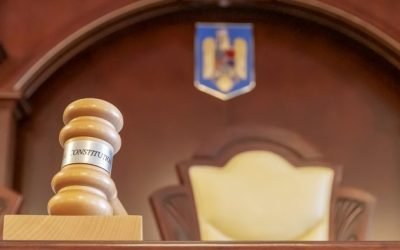 Președintele acuză Parlamentul de depășirea limitelor în reexaminarea unei legi privind prosumatorii Președintele Klaus Iohannis a sesizat Parlamentul în legătură cu o lege privind prosumatorii, acuzând depășirea limitelor reexaminării