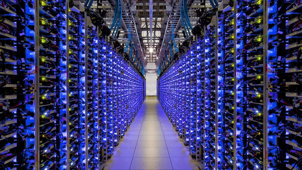 Transelectrica caută investitori pentru centre de date, dar infrastructura birocratică pune piedici Șeful Dispeceratului Energetic Național (DEN) din subordinea Transelectrica, Virgiliu Ivan, a lansat un apel pentru facilitarea investițiilor în centre de date, din cauza lipsei actuale de creștere a consumului de energie electrică în sectorul industrial