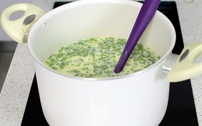 Ciorba rădăuțeană de post: gustul tradițional, adaptat noilor cerințe culinare Ciorba rădăuțeană, un preparat emblematic al bucătăriei românești, își găsește o variantă apetisantă și în perioada postului