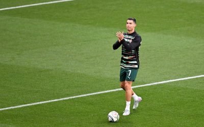 Cristiano Ronaldo, un nou capitol în carieră: superstarul portughez investește într-un club spaniol Starul fotbalului mondial, Cristiano Ronaldo, a făcut o mișcare surprinzătoare în afara terenului, achiziționând o cotă de 25% din acțiunile clubului spaniol UD Almeria