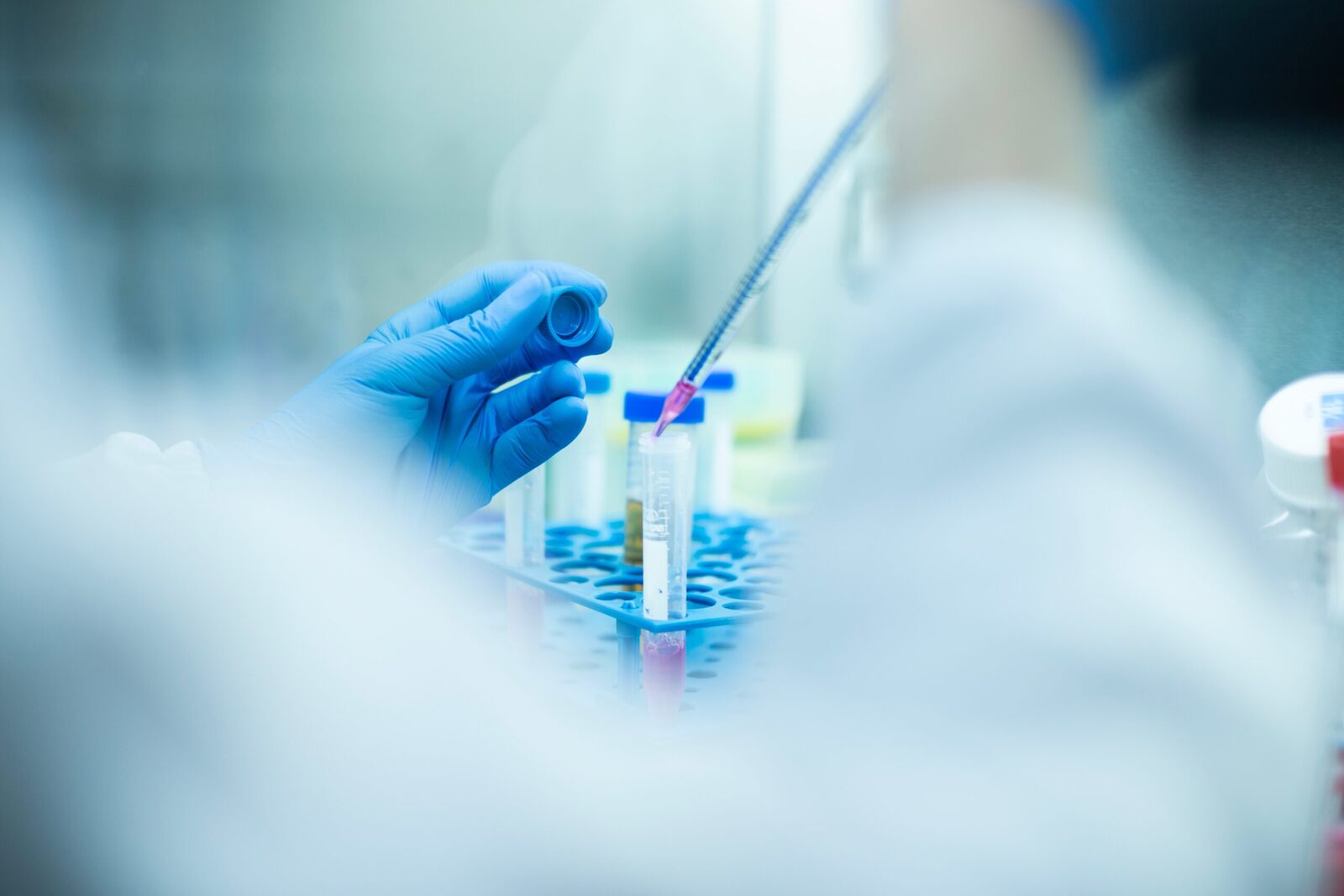 UE vrea finanțare dedicată pentru combaterea cancerului Programele europene de combatere a cancerului ar putea primi o finanțare specială în următorul buget al Uniunii Europene, care vizează perioada 2028-2034
