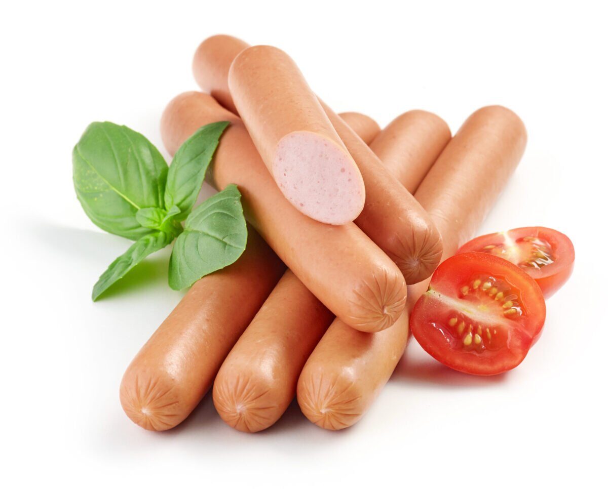 Atenție la crenvurștii de post: ce ascund alternativele vegetale În perioada Postului Paștelui, mulți români aleg să consume produse etichetate ca fiind “de post”, considerându-le automat mai sănătoase