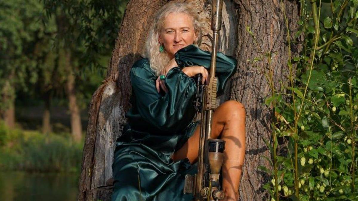 De la pantofii de dans la pușca de lunetist: povestea balerinei ucrainene care a ales frontul Războiul din Ucraina a schimbat radical viața Tetianei Khimion