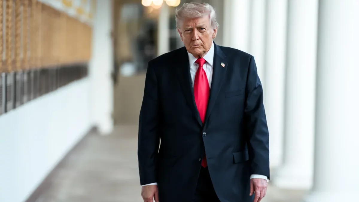 Trump ia în calcul trimiterea de trupe în Iran; Teheranul răspunde cu amenințări Fostul președinte american Donald Trump a luat în considerare posibilitatea de a trimite trupe la sol în Iran, conform unor surse apropiate, declanșând un val de reacții
