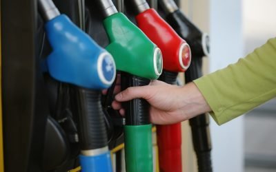 Scumpiri la benzină și motorină: Cât plătesc românii azi