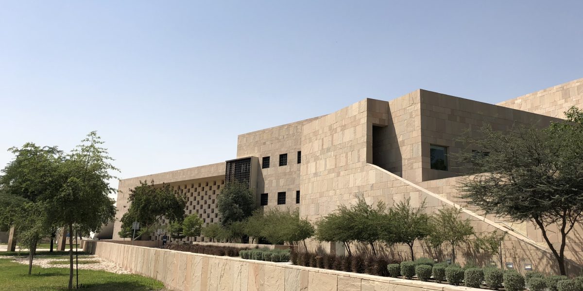 Universitățile americane din Orientul Mijlociu trec la cursuri online din cauza amenințărilor Iranului Mai multe universități americane din Orientul Mijlociu au decis să-și mute cursurile în mediul online, invocând amenințările venite din partea Iranului