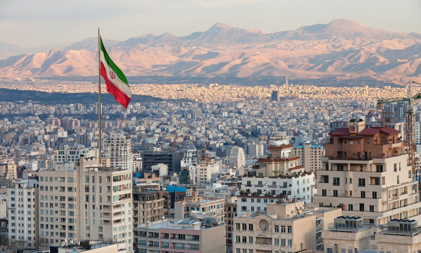 Universitățile iraniene, închise pe fondul tensiunilor regionale Universitățile din Iran au fost închise pe întreg teritoriul țării, până la o nouă decizie, conform informațiilor apărute vineri în presa iraniană