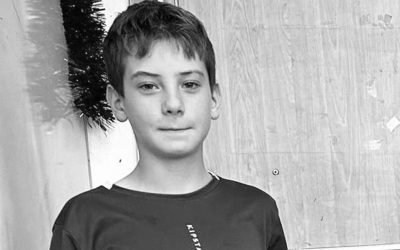 Elev de clasa a VIII-a, mort în timpul orei de sport Un elev de clasa a VIII-a de la Școala Gimnazială „Mihai Eminescu” din Ipotești a murit marți, 3 martie, în timpul orei de educație fizică