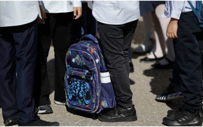 Elev italian, reținut după ce a pulverizat spray iritant în școală pentru a evita un test Un elev dintr-o școală din Italia a provocat panică și a pus în pericol zeci de colegi după ce a recurs la un gest extrem pentru a scăpa de un test