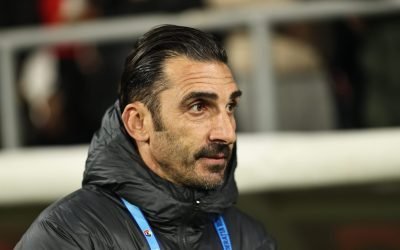 Elias Charalambous a părăsit FCSB: Emoții la plecare și un mesaj pentru Gigi Becali Elias Charalambous, fostul antrenor al FCSB, a părăsit România la scurt timp după demisia sa de la echipă, survenită în urma înfrângerii din ultima etapă a sezonului regulat