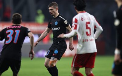 FCSB învinge UTA Arad într-un meci spectaculos, dar ratează play-off-ul FCSB a învins UTA Arad cu scorul de 4-2 într-un meci din etapa a 29-a a SuperLigii, disputat la Arad