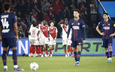 PSG, în cădere liberă: Înfrângerea cu Monaco ridică semne de întrebare Paris Saint-Germain traversează o perioadă dificilă, iar înfrângerea suferită pe teren propriu în fața celor de la AS Monaco (1-3) nu face decât să amplifice îngrijorările
