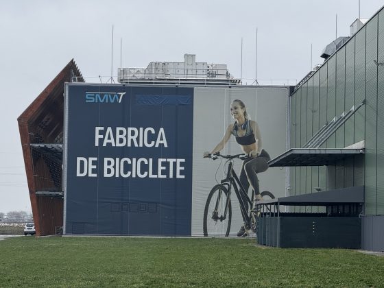 Video: O zi la fabrica Decathlon Timișoara: Peste 800.000 de biciclete asamblate în 2023