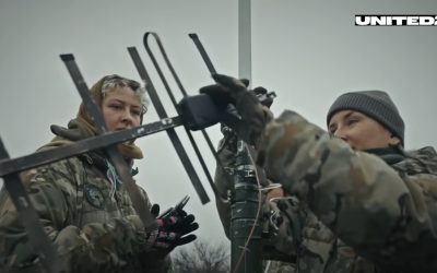 Femeile ucrainene, în prima linie a producției de drone Programul „Women in Drones” antrenează femei din Ucraina să construiască drone, un efort vital pentru rezistența țării în fața agresiunii rusești