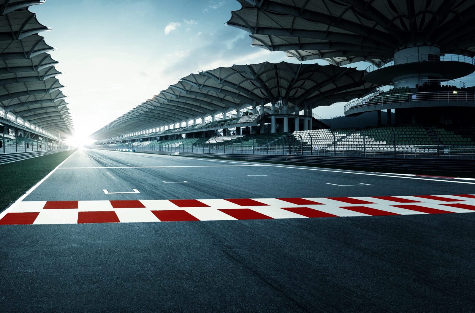 Formula 1, nevoită să anuleze două curse în Orientul Mijlociu din cauza conflictului Formula 1 a fost nevoită să anuleze două Mari Premii programate în luna aprilie în Orientul Mijlociu, din cauza tensiunilor și a conflictelor militare din regiune