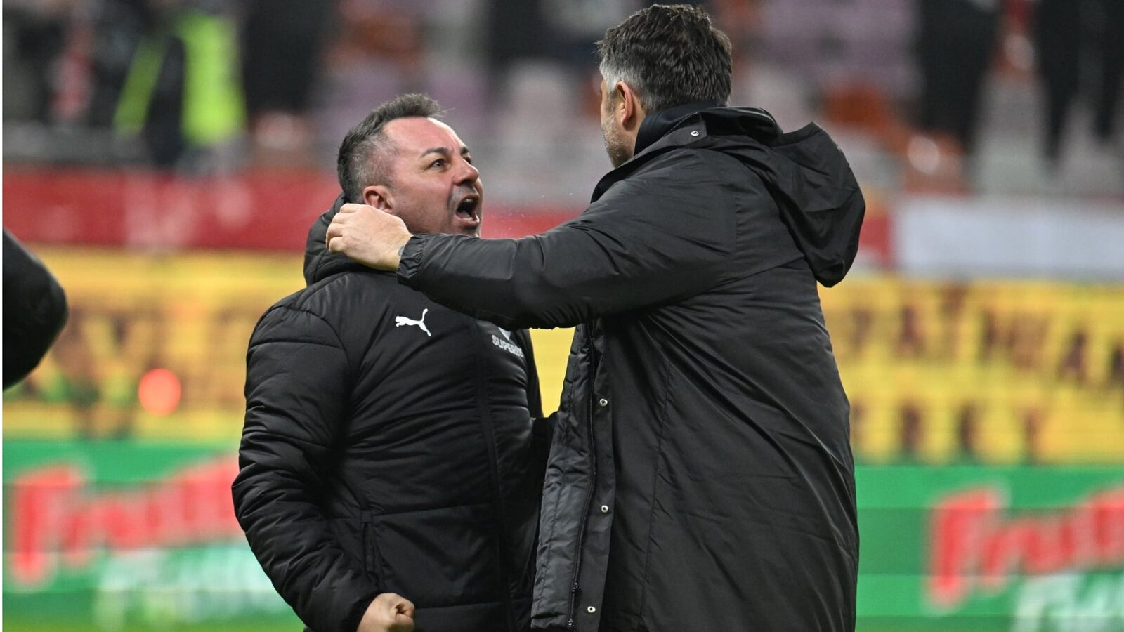 Gestul lui Florentin Petre, criticat de conducerea lui Dinamo, dar amendat la meciul cu Metalul Buzău Dinamo a învins Metalul Buzău cu scorul de 1-0 în sferturile Cupei României Betano