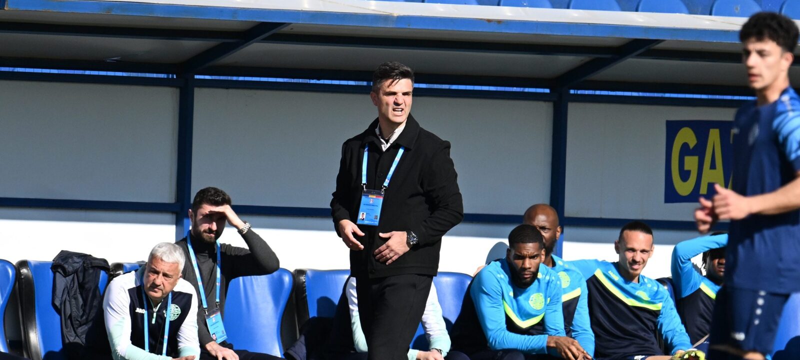 Debut cu egal pentru Florin Bratu la Metaloglobus Florin Bratu, noul antrenor al echipei Metaloglobus, a debutat cu un egal pe banca tehnică, în deplasare, împotriva celor de la UTA Arad