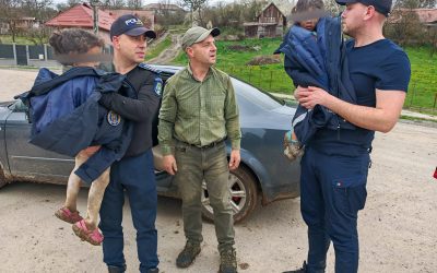 Două fetițe din Târnăveni, date dispărute, au fost găsite în siguranță O veste bună pentru comunitatea din Târnăveni, județul Mureș: cele două fetițe dispărute, Rebeca și Melisa, au fost găsite