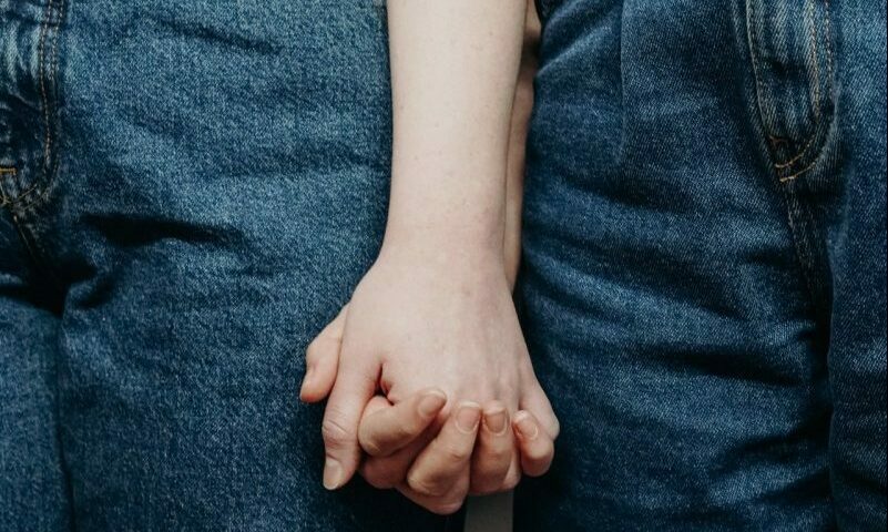 Justiția poloneză recunoaște căsătoriile gay făcute în ue