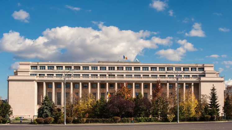 Guvernul coordonează fondurile SAFE: Cine ce face România va accesa fondurile europene prin intermediul Instrumentului SAFE, iar o serie de instituții au atribuții specifice în gestionarea acestor resurse