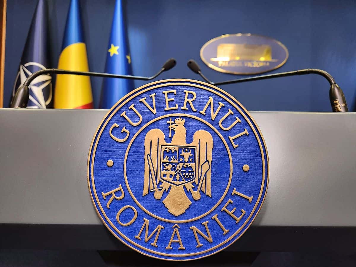 Guvernul pregătește un mecanism pentru atenuarea scumpirilor la carburanți Ministerul Finanțelor lucrează la o ordonanță de urgență care va introduce un mecanism de accize dinamice pentru carburanți
