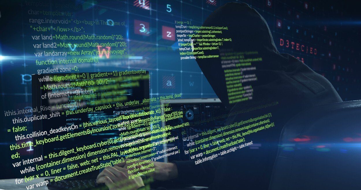 Românește:
Utilizator a preluat accidental controlul a mii de roboți, fără intenție. (66 caractere)
Variante:

Hacker accidental: Control asupra a 7000 de roboți, preluat din greșeală. (64 caractere)
Incident bizar: Un utilizator a controlat aproape 7000 de roboți de la distanță. (67 caractere)