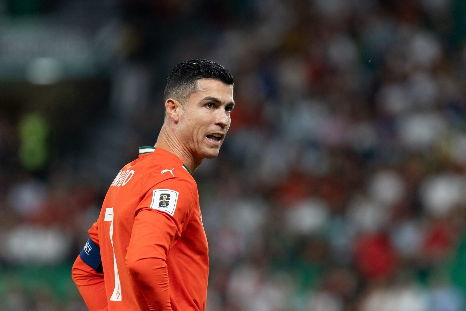 Cristiano Ronaldo, accidentat și cu șanse mici de a juca la Cupa Mondială Atacantul portughez Cristiano Ronaldo este incert pentru participarea la Cupa Mondială din această vară, competiție ce va avea loc în Statele Unite, Canada și Mexic