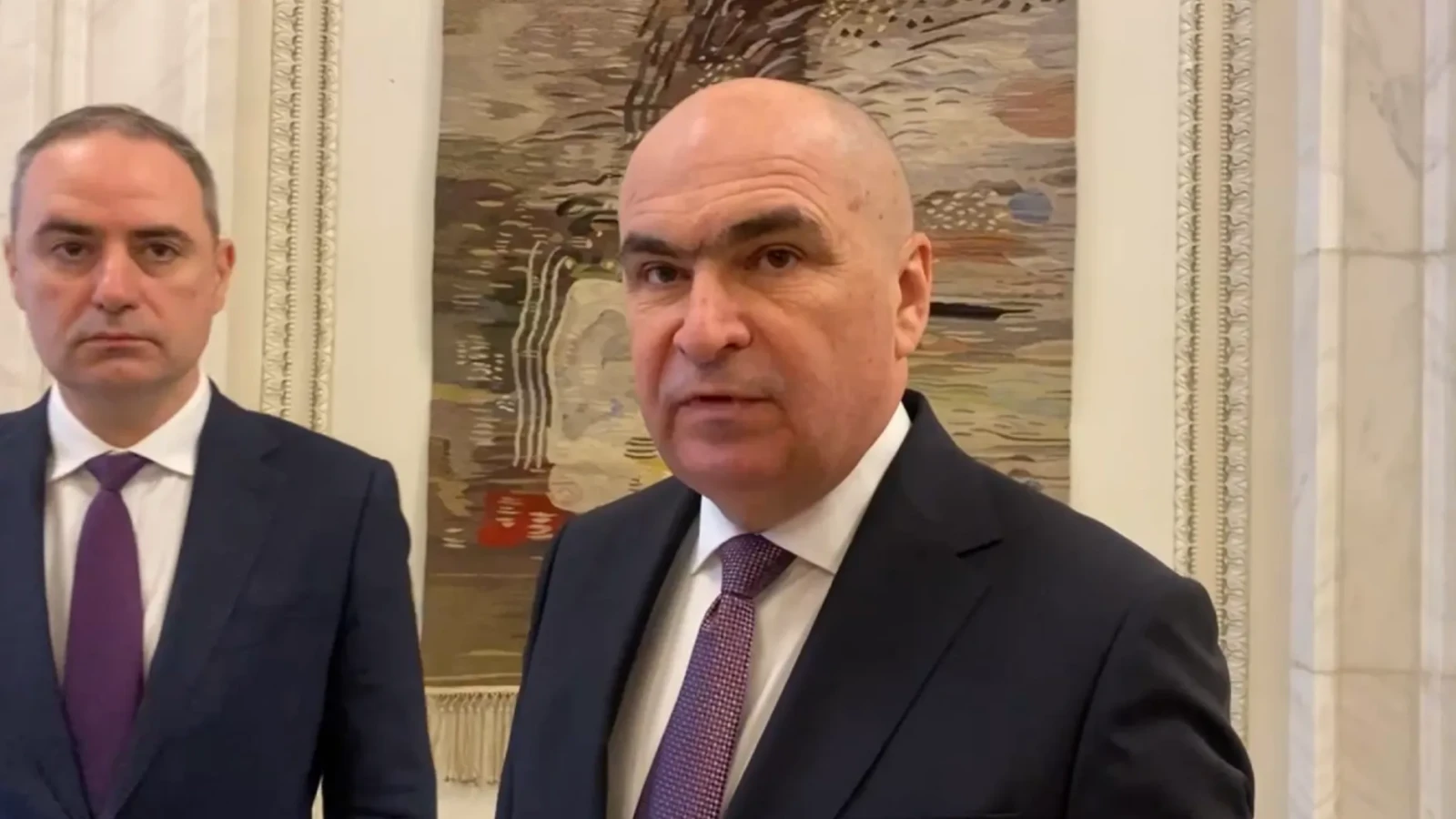 Premierul Ilie Bolojan amenință cu dezvăluiri privind „băieții deștepți” din energie Premierul României, Ilie Bolojan, a anunțat că va face publice numele persoanelor implicate în blocarea investițiilor în sectorul energetic