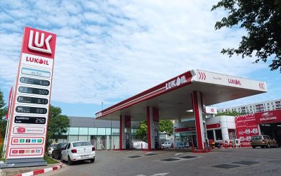 Rusia interzice exporturile de benzină, măsura intră în vigoare din aprilie Vicepremierul rus Alexander Novak a anunțat că guvernul de la Moscova va interzice exporturile de benzină începând cu 1 aprilie, potrivit informațiilor oficiale