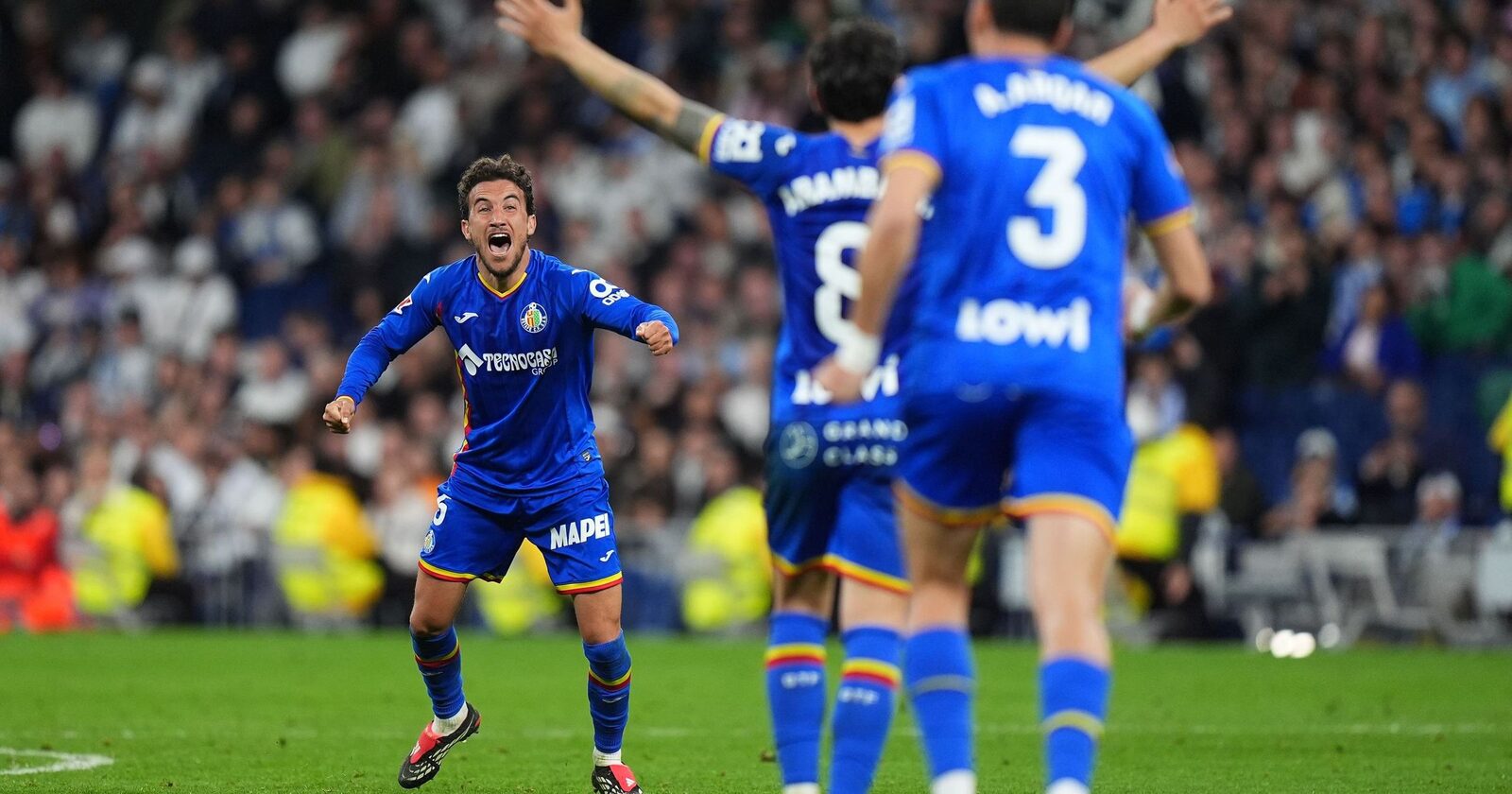 Getafe șochează pe „Bernabeu”: Real Madrid, învinsă surprinzător Real Madrid a suferit o înfrângere neașteptată pe teren propriu, scor 0-1, în fața modestei echipe Getafe, într-un meci din cadrul campionatului spaniol