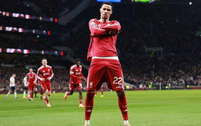 Liverpool așteaptă Tottenham pe Anfield într-un meci crucial Liverpool primește vizita lui Tottenham Hotspur duminică, de la ora 18:30, pe stadionul Anfield