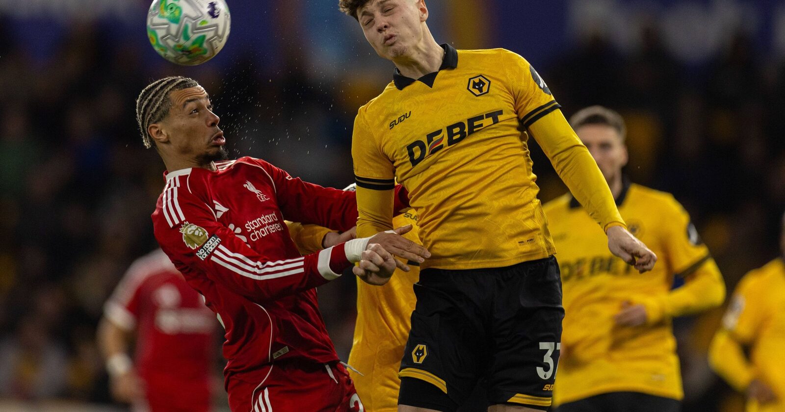 Wolves, surpriză acasă cu Liverpool, în timp ce Shearer dezvăluie refuzul lui Ferguson Wolves a produs surpriza în Premier League, învingând Liverpool cu 2-1 pe teren propriu, într-un meci din etapa a 29-a