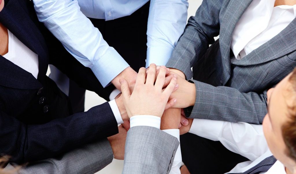 Guvernul injectează fonduri pentru asistența socială în mediul rural Ministerul Muncii a anunțat, vineri, că a alocat fonduri pentru a sprijini comunitățile rurale din România